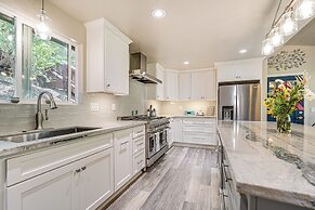 Mtn-view Gem: Deck, Grill & Fire Pit in West Point