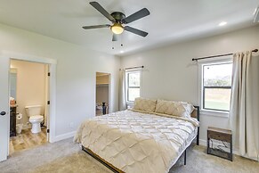 Cub River Canyon Suite w/ Shared Backyard!