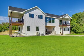Cub River Canyon Suite w/ Shared Backyard!