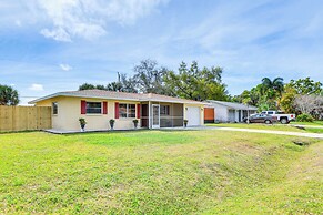 Venice Home w/ Fenced Yard: 4 Mi to Beach!