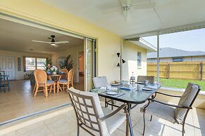 Venice Home w/ Fenced Yard: 4 Mi to Beach!