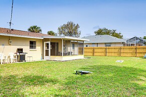 Venice Home w/ Fenced Yard: 4 Mi to Beach!