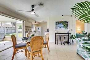 Venice Home w/ Fenced Yard: 4 Mi to Beach!