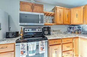 Cozy Clear Lake Home - Walk to Town & Boat Dock!