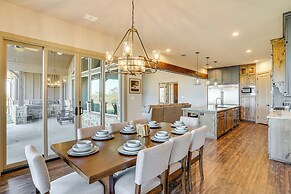 Elegant 'sunset Meadow Ranch' in Texas w/ Hot Tub
