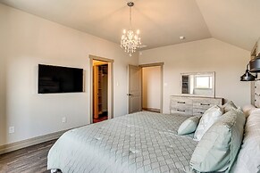 Elegant 'sunset Meadow Ranch' in Texas w/ Hot Tub