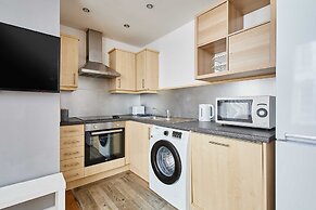 Host Stay Apartment 007