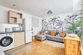 Host Stay Apartment 007