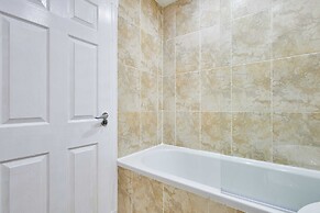 Host Stay Apartment 007