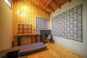 Triptych by Xplore Indo