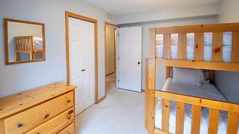 Stone Creek Chalet by Fernie Lodging CO