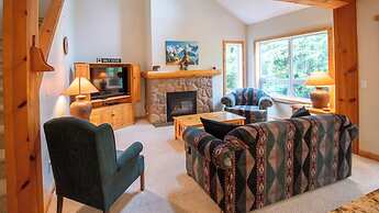 Stone Creek Chalet by Fernie Lodging CO