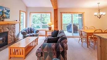 Stone Creek Chalet by Fernie Lodging CO