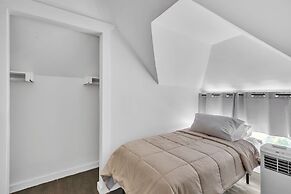 Brikctoria 1100 5 Bedroom Home