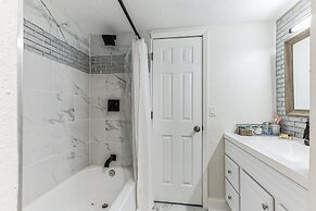 Brikctoria 1100 5 Bedroom Home