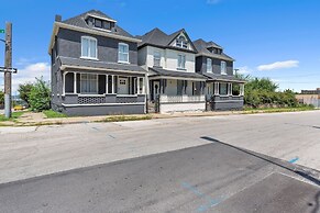 Brikctoria 1100 5 Bedroom Home