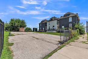 Brikctoria 1102 3 Bedroom Home