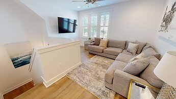 Seaside Serenity 5 Bedroom Home