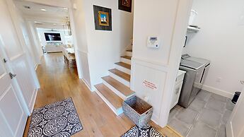 Seaside Serenity 5 Bedroom Home