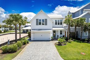Seaside Serenity 5 Bedroom Home