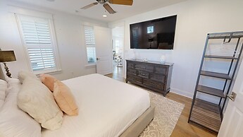 Seaside Serenity 5 Bedroom Home