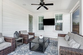 Seaside Serenity 5 Bedroom Home