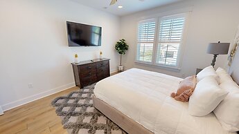 Seaside Serenity 5 Bedroom Home