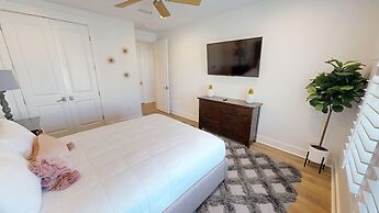 Seaside Serenity 5 Bedroom Home