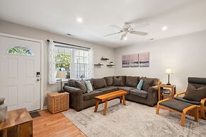 Cozy 2br Condo - Beachside Bliss With Yard Space 2 Bedroom Condo