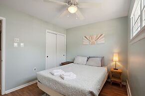 Cozy 2br Condo - Beachside Bliss With Yard Space 2 Bedroom Condo