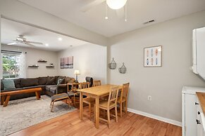 Cozy 2br Condo - Beachside Bliss With Yard Space 2 Bedroom Condo