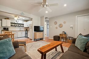 Cozy 2br Condo - Beachside Bliss With Yard Space 2 Bedroom Condo