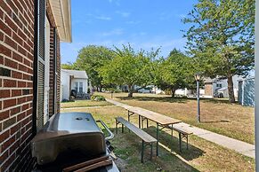 Cozy 2br Condo - Beachside Bliss With Yard Space 2 Bedroom Condo