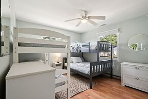 Cozy 2br Condo - Beachside Bliss With Yard Space 2 Bedroom Condo