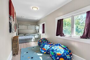 Cozy Trotter 4 Bedroom Home