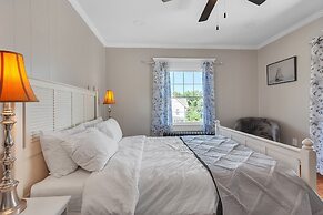Cozy Trotter 4 Bedroom Home