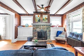 Cozy Trotter 4 Bedroom Home
