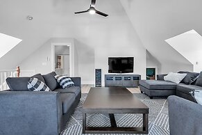 Cozy Trotter 4 Bedroom Home