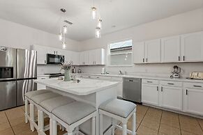 World Showcase At Windwood Bay By Shine Villas 5 Bedroom Villa