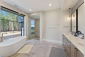 Palla Wake 5 Bedroom Home