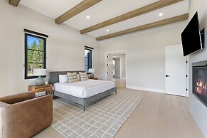 Palla Wake 5 Bedroom Home