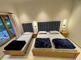 The Cocoon - Boutique Stay