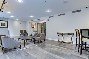 Stylish & Cozy Apartment in Ballston