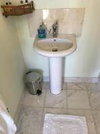 Room-orchard Manor, Fore Street, Nr Trur