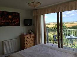 Room-orchard Manor, Fore Street, Probus,