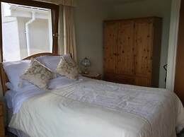 Room-orchard Manor, Fore Street, Probus,