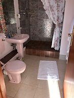 Room-orchard Manor - King Room 5 With Pa