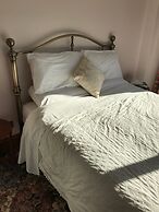 Room-orchard Manor - King Room 5 With Pa