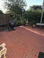 Room-orchard Manor - King Room 5 With Pa