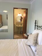 Room-orchard Manor, Fore Street Probus,